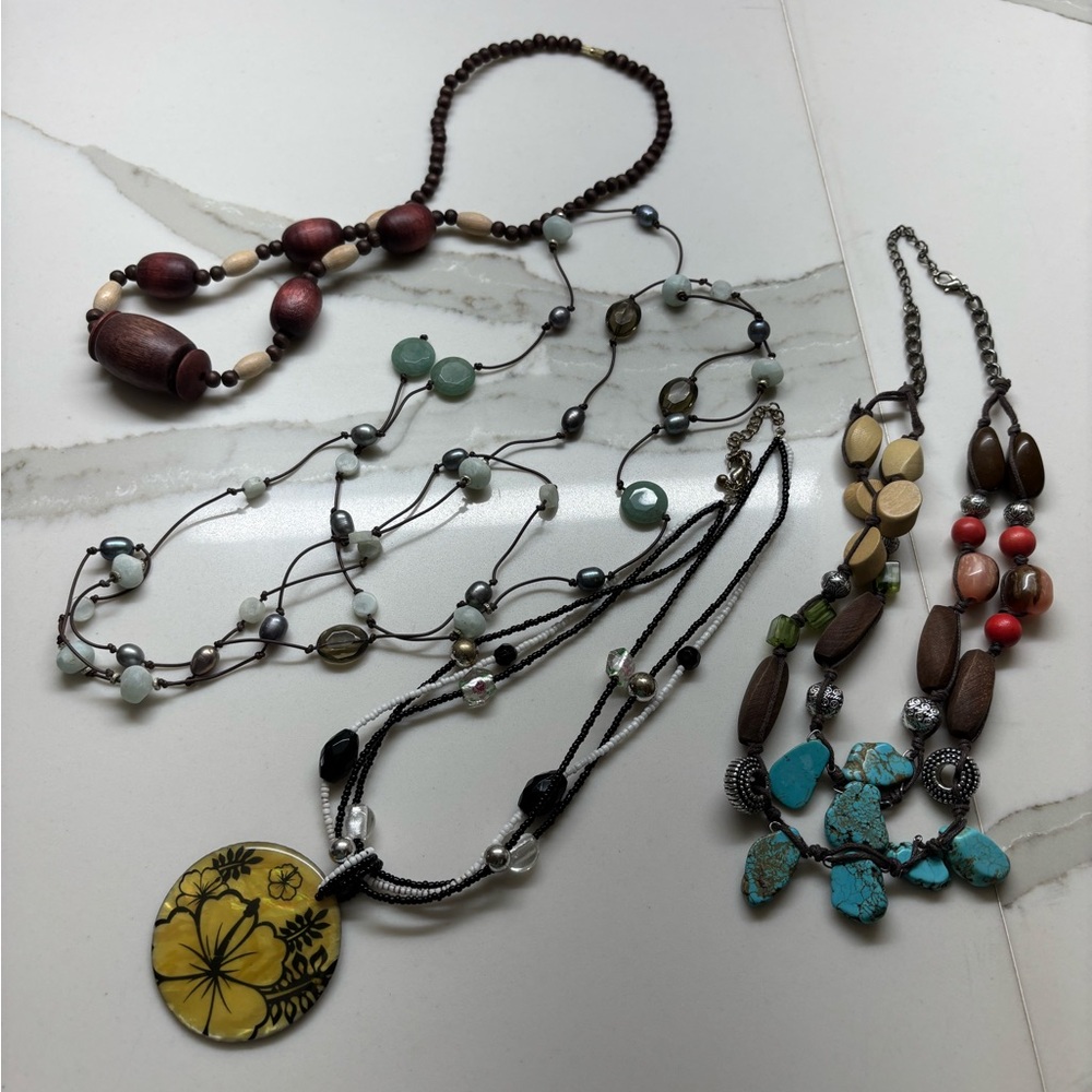 Lot of Beaded Jewelry - Picture 6 of 6